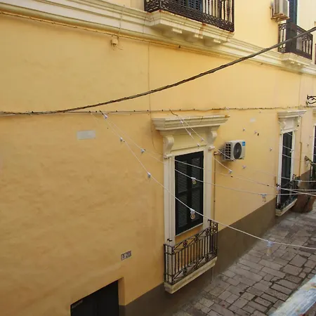 La Perla Bed & Breakfast