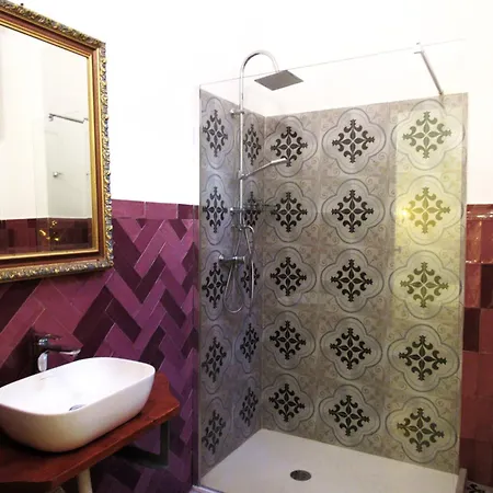 La Perla Bed & Breakfast *